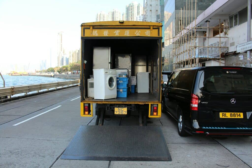 租客欠租不搬走 Photo by Théo Dorp on Unsplash